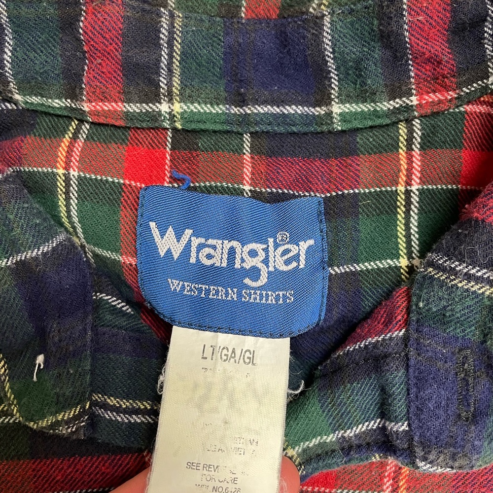 Vintage Wrangler Western Plaid Pearl Snap button down shirt - Picture 6 of 9
